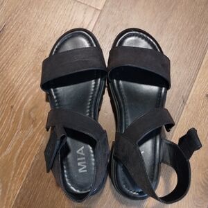MIA Women's Elegant Black Sandals